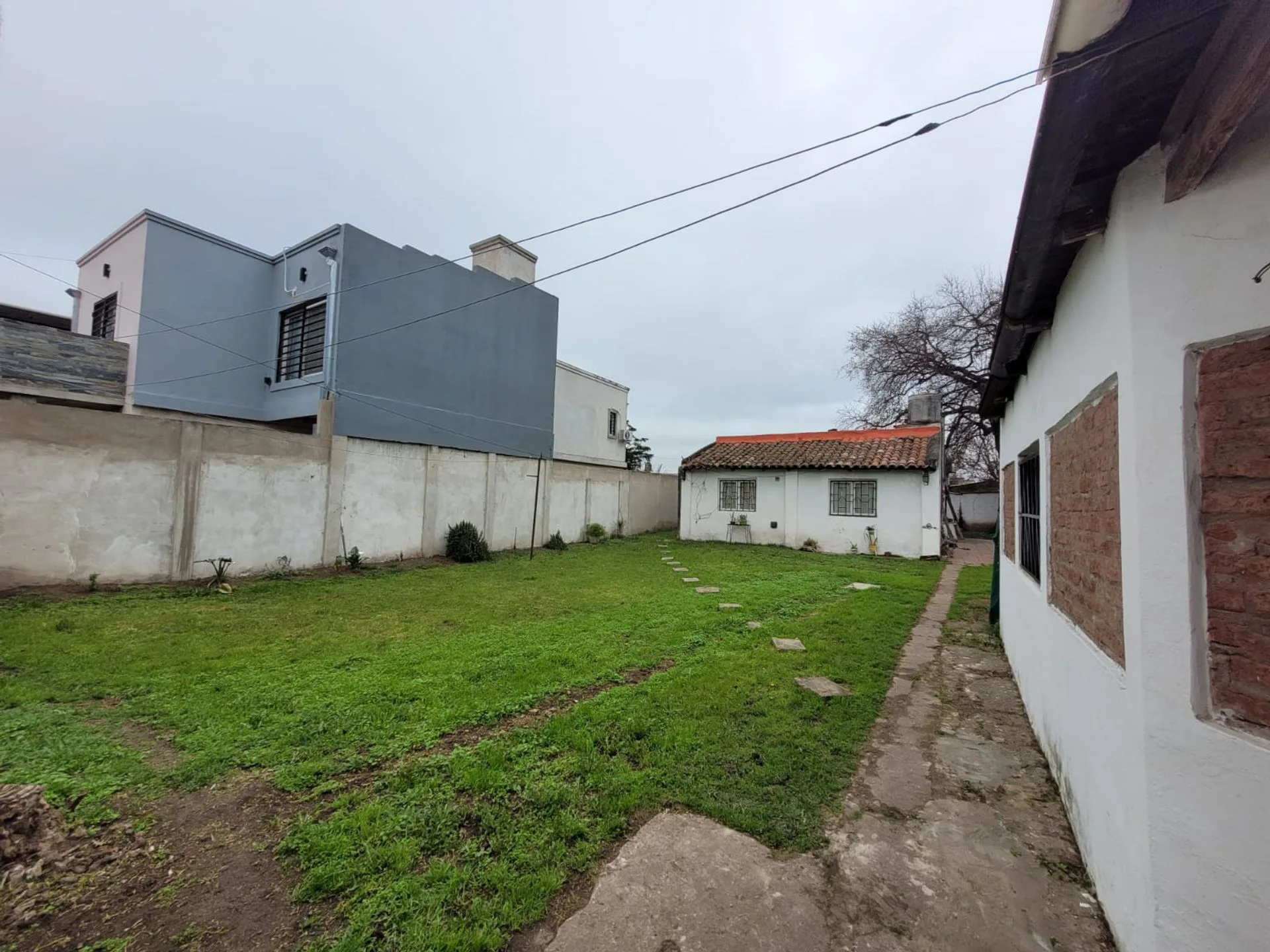 VENTA LOTE 599m2 CON CASA 4 AMB EN SAN MIGUEL foto 2