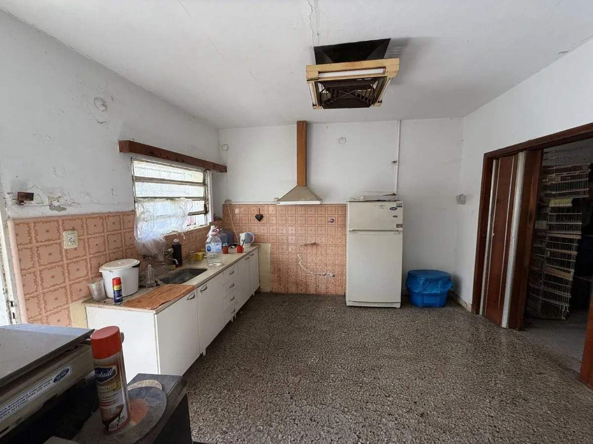 VENTA CASA 2 DORMITORIOS CON PATIO AREQUITO foto 4
