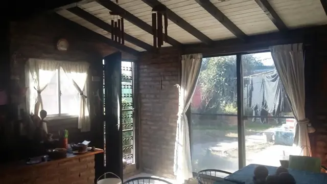 CASA-4 DORM.ESPACIO GARAGE.PILETA.GALPON-LOTE LIBRE