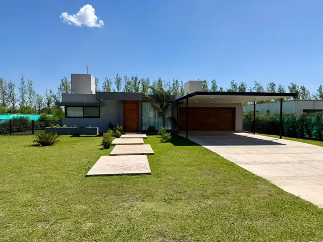 VENTA CASA 2 DORMI CATEGORIA SIETE SOLES CÓRDOBA