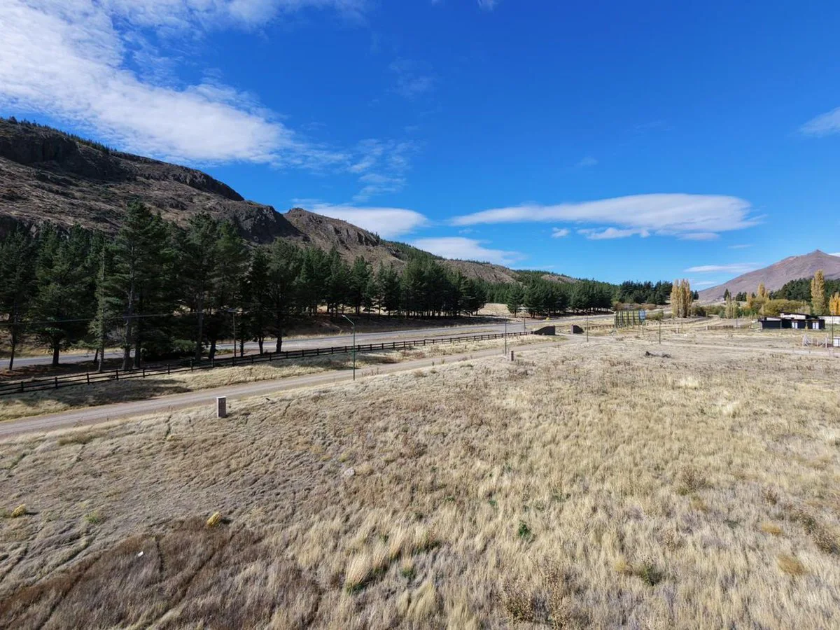 Terreno en Esquel - Barrio Los Cohiues foto 3