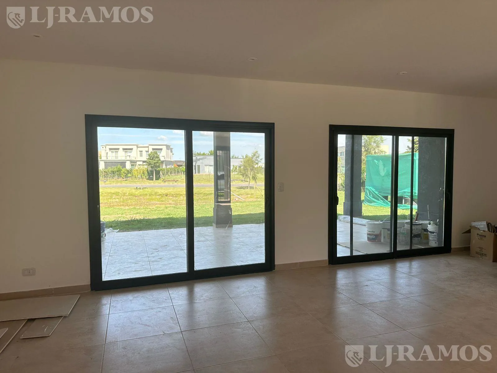 Casa en Una Planta a espejo de agua Canton Islas PG foto 2