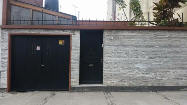Casa lote propio den Mataderos