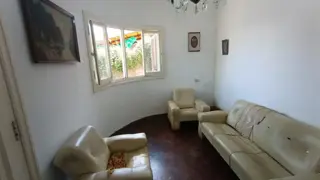 RELEVANTE CASA 4 AMB, (142 Mts2) S/ LOTE 250 Mts2 con COCHERA Y FDO LIBRE en VILLA BONICH foto 3