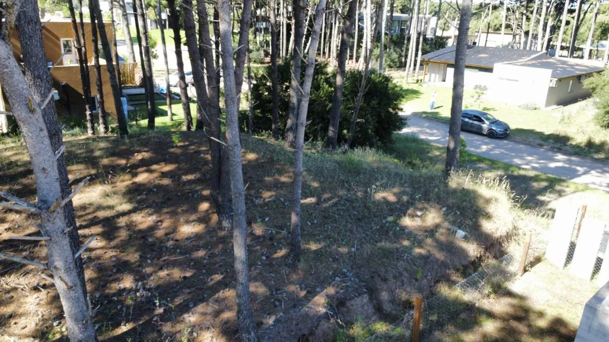 LOTE EN VENTA PINAMAR BARRIO NAYADES EN ALTURA foto 4