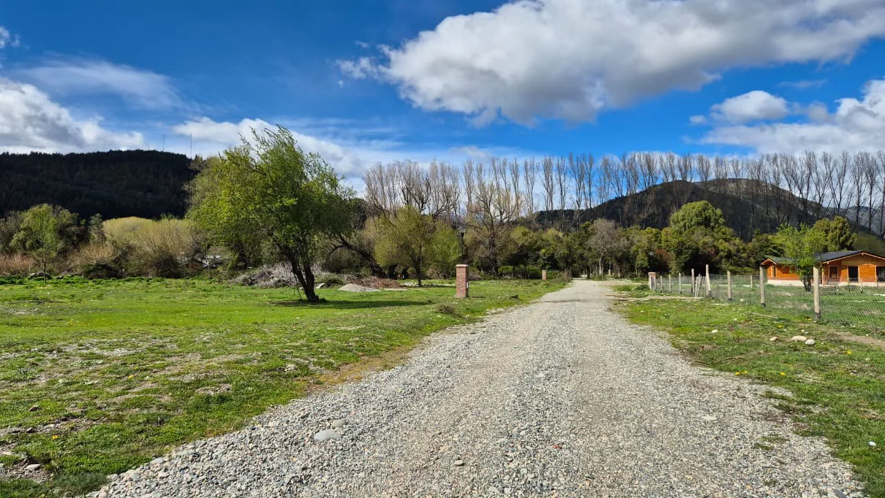 LAGO PUELO (Paraje Entre Rios) Terreno de 1.800 mt² Loteo "Las Pitras" foto 2