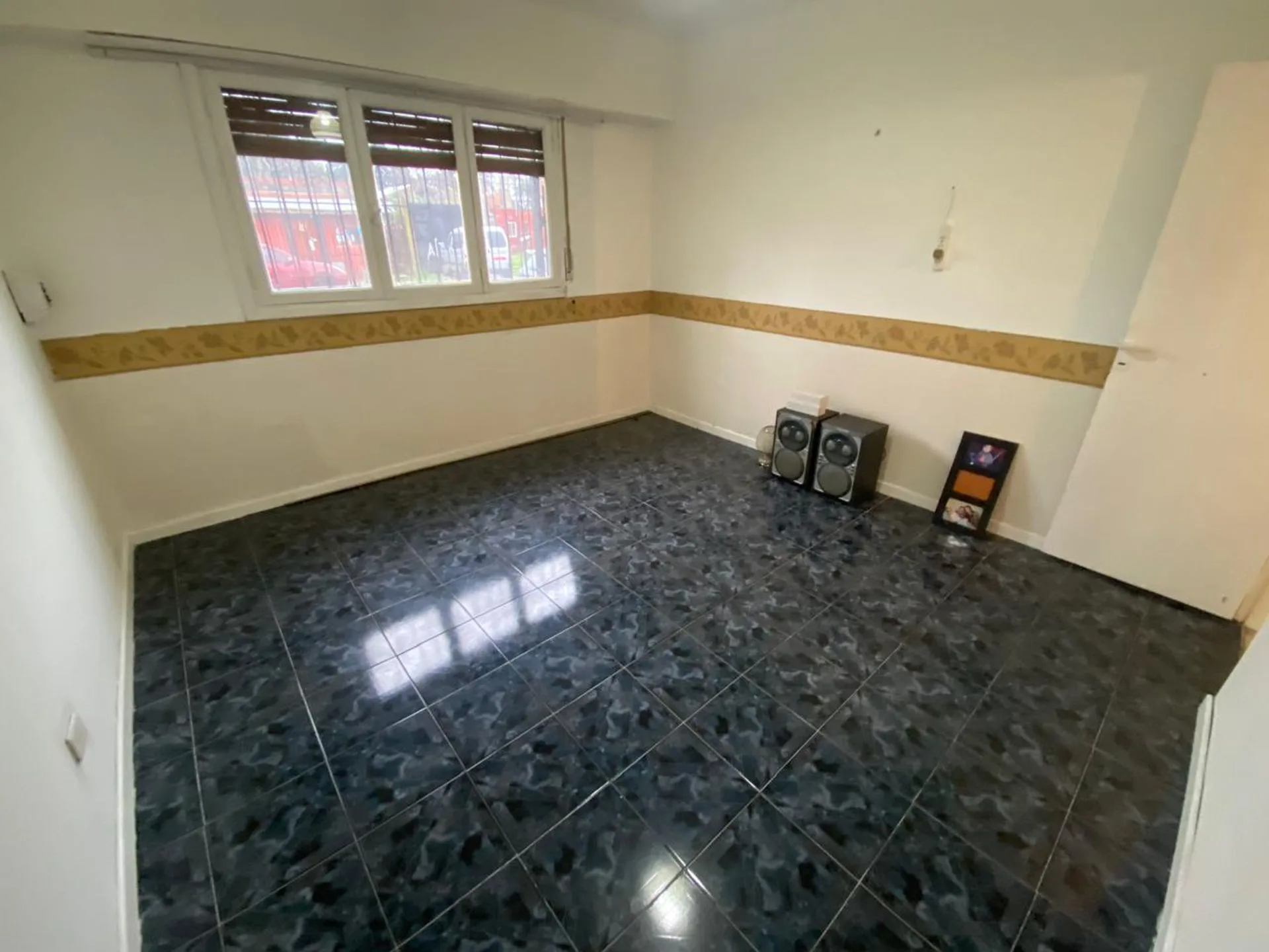 VENTA BLOCK CASA 3 AMB + DPTO 4 AMB MALVINAS ARG foto 5