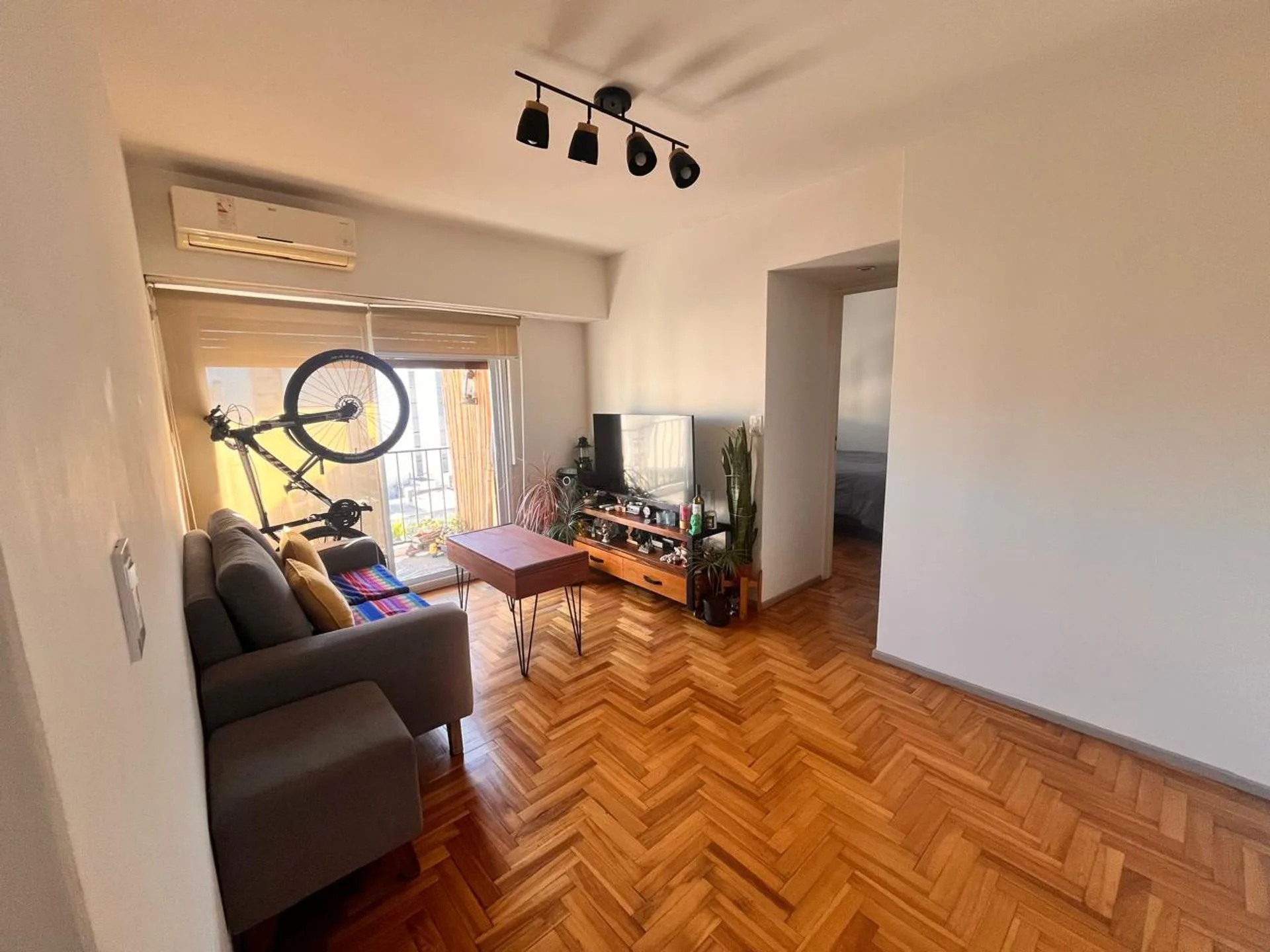 VENTA Almagro- 2 amb. c/Balcón APTO CRÉDITO foto 2