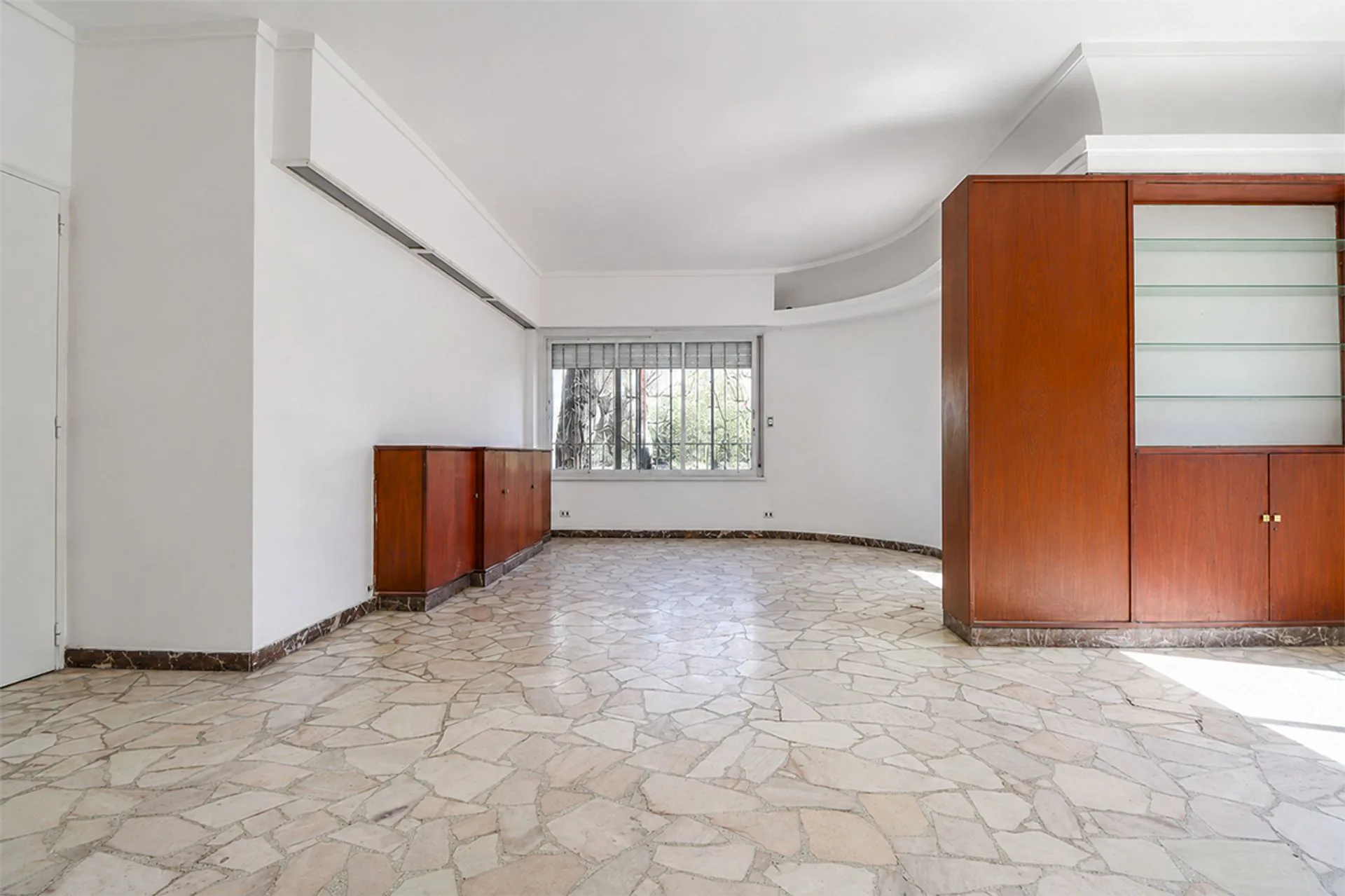 CASA en Venta 4 ambientes En VICENTE LOPEZ foto 3