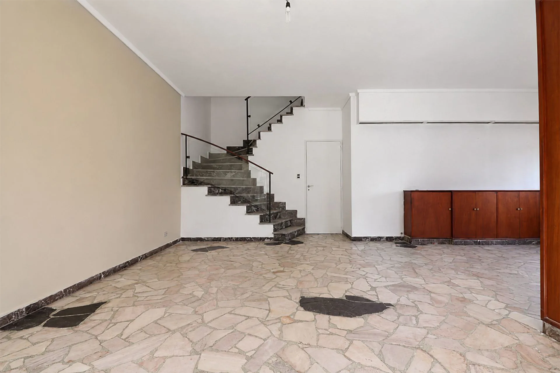 CASA en Venta 4 ambientes En VICENTE LOPEZ foto 5