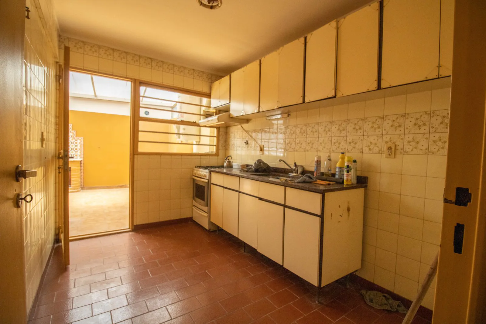 BAJÓ DE PRECIO! Semipiso 3 Ambientes de época - Patios - 61m² - Caballito foto 5