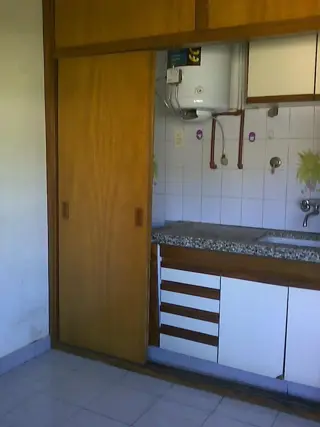 Departamento APTO PROFESIONAL o VIVIENDA bien ubicado en Adrogué foto 1