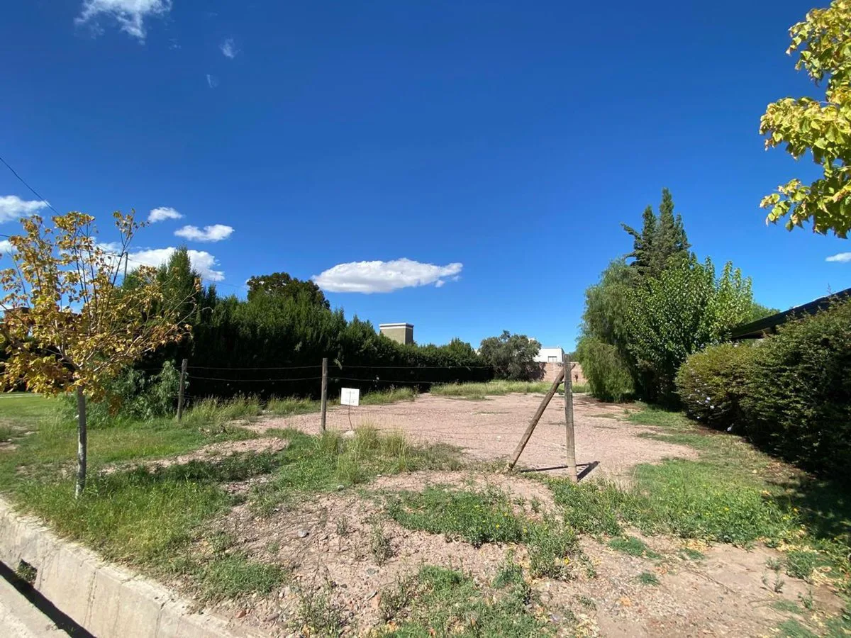 VENTA LOTE EN BARRIO PRIVADO VIRGEN DE LAS NIEVES foto 3