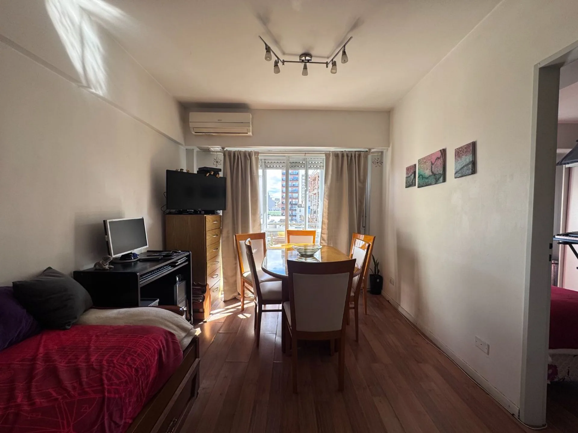 VENTA DEPTO 2 AMB ALMAGRO COCHERA, BALCON Y RENTA foto 2