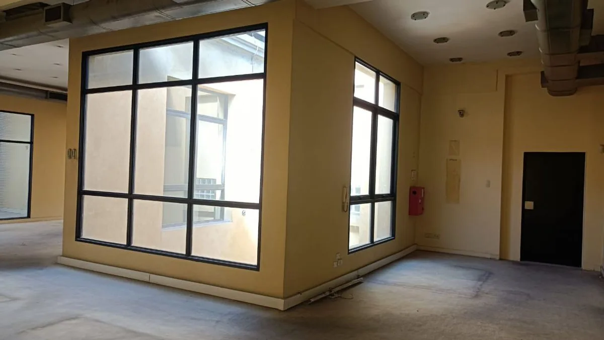Venta edificio de 5 plantas 1160 m2 foto 3