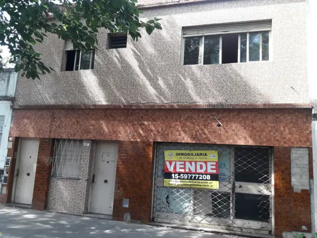 VENTA EN BLOCK, Dos departamentos y un local , distintos rubros.