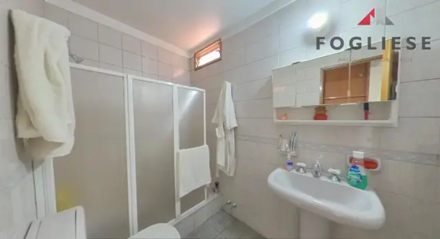 Excelente Casa de 5 Amb con Pileta, Jardin, Quincho, Garage