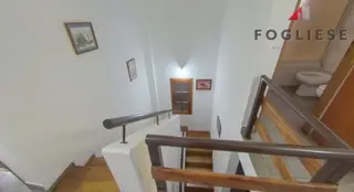 Excelente Casa de 5 Amb con Pileta, Jardin, Quincho, Garage foto 4