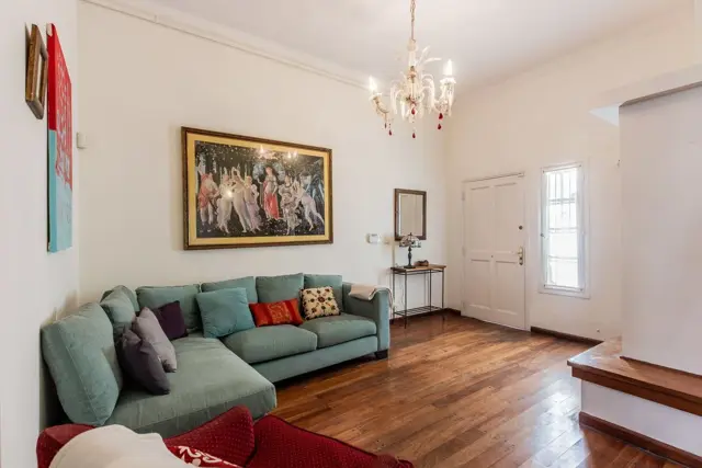VENTA CASA 6 AMBIENTES. FLORIDA. APTO CREDITO.