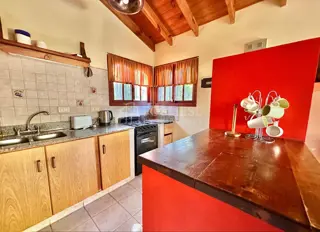 Excelente Casa de 4 ambientes Mar de las Pampas foto 4