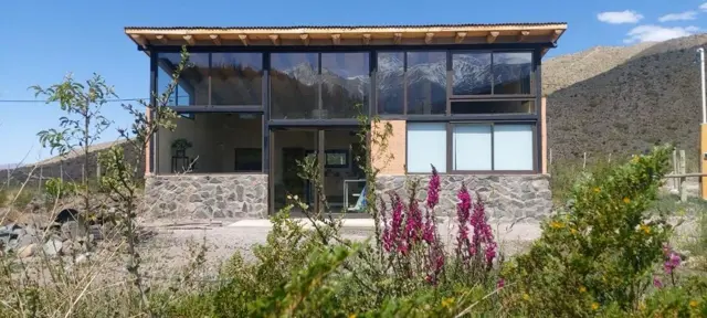 Cabaña con terreno de 9000 mts en Potrerillos