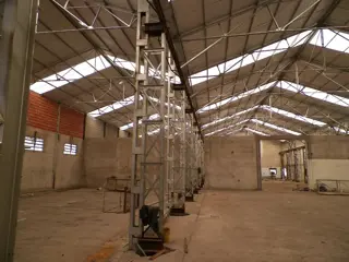 Galpon / deposito en alquiler foto 4