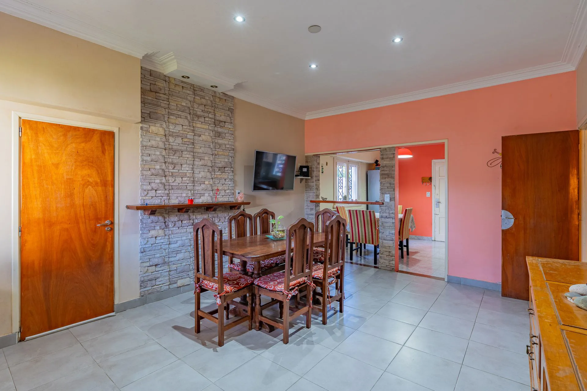 VENTA PH TIPO CASA  AL FRENTE JARDIN PARQUE LURO foto 3