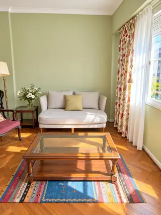 RECOLETA - LARREA 1300 - SEÑORIAL 4 AMB CON DEP. MUY LUMINOSO - 90m2 - U$S190.000 foto 2