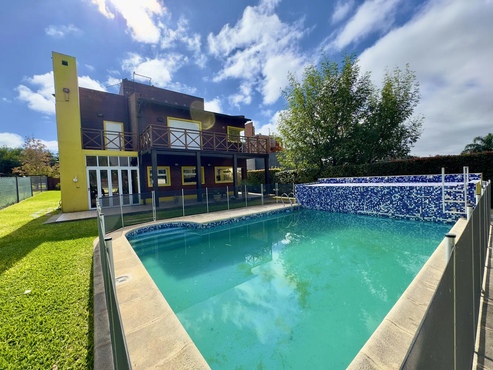 Solares del Carcarañá - Casa en venta de dos dormitorios con pileta - Oliveros foto 3