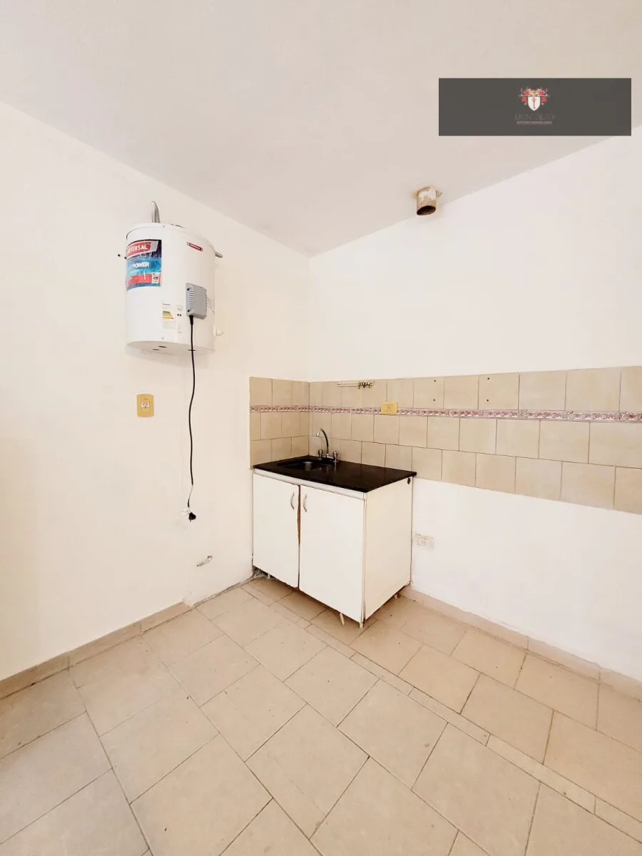 OPORTUNIDAD!!! MONOAMBIENTE 1 PISO POR ESCALERA POSIBILIDAD DE FINANCIACION foto 5