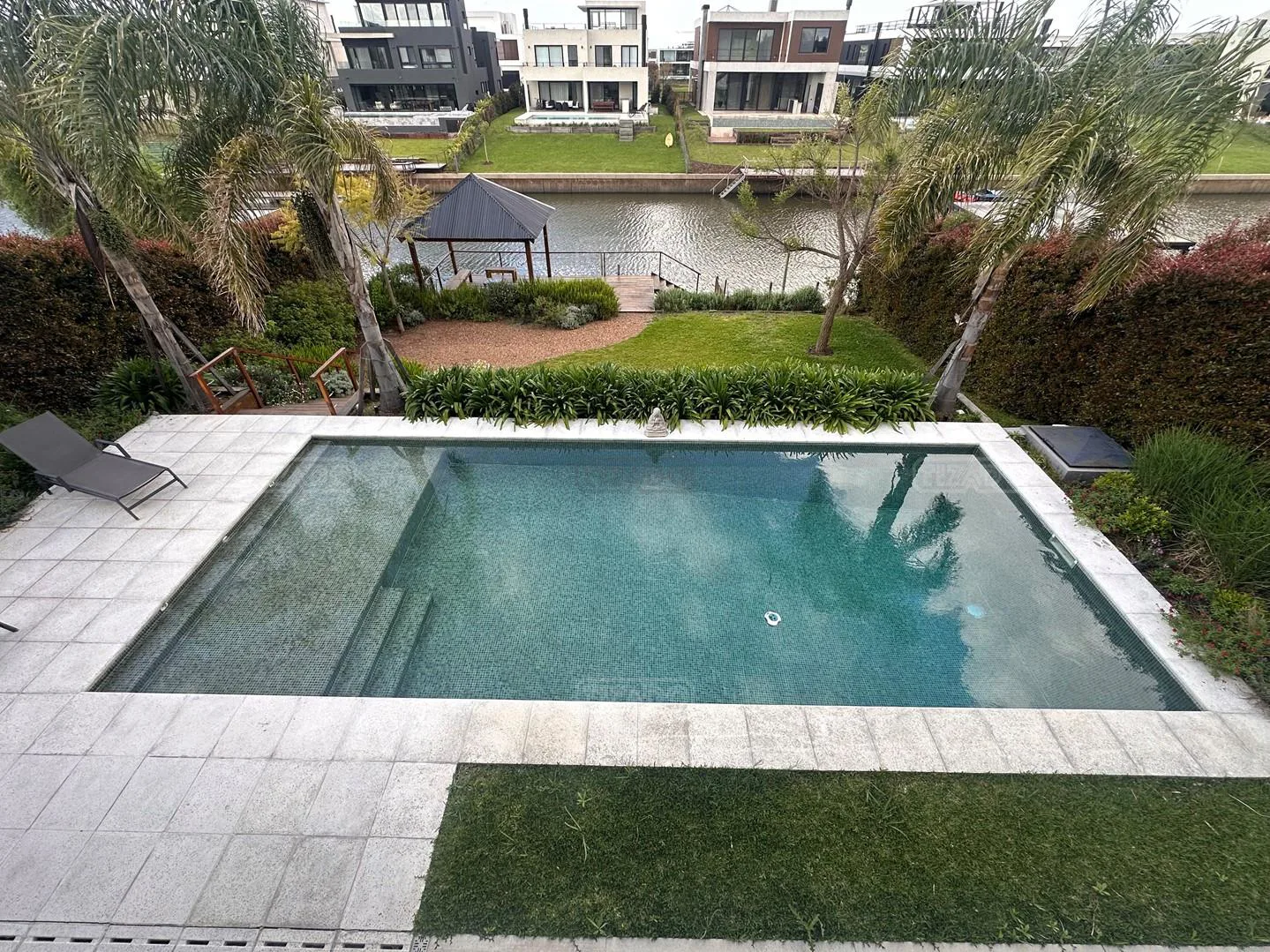 3-bedroom house in El Yacht – photo 8 of 12