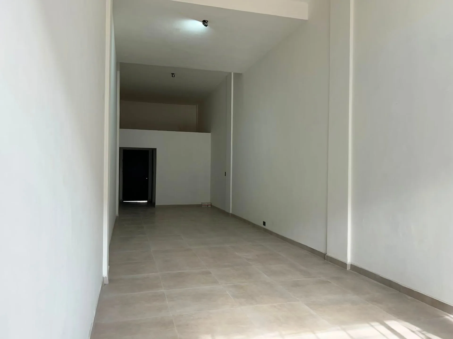 Local en comercial en venta en Munro foto 3