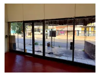 ALQUILER - LOCAL COMERCIAL DE 170 M2 - CIUDADELA CENTRO foto 2