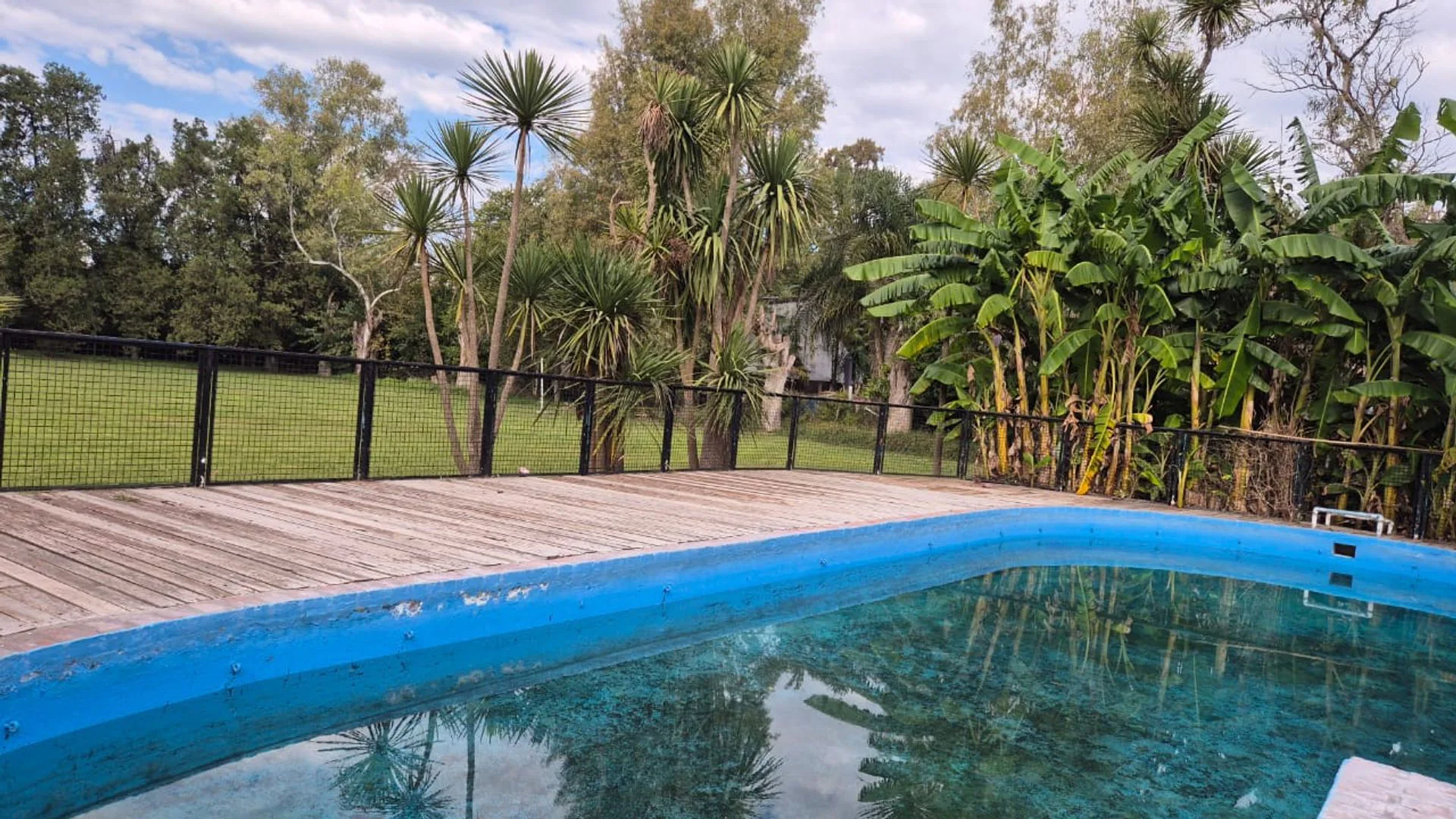CASA QUINTA 7 AMB EN VENTA LA REJA PILETA PARQUE foto 5