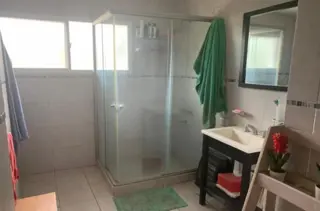 2 CASA EN 2 LOTES CON PILETA foto 3