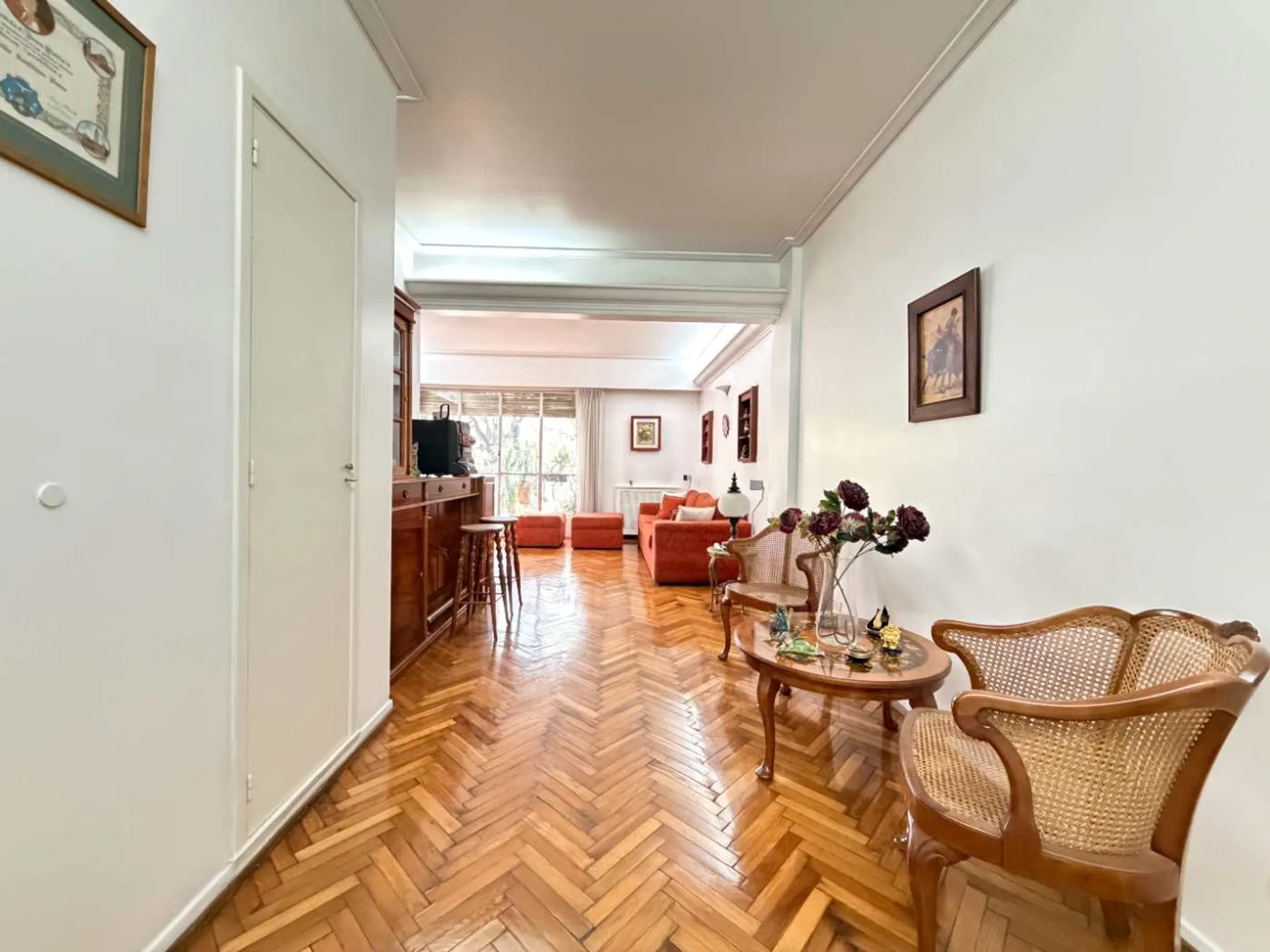 VENTA DE PISO 5 AMB CON COCHERA EN CABALLITO foto 2