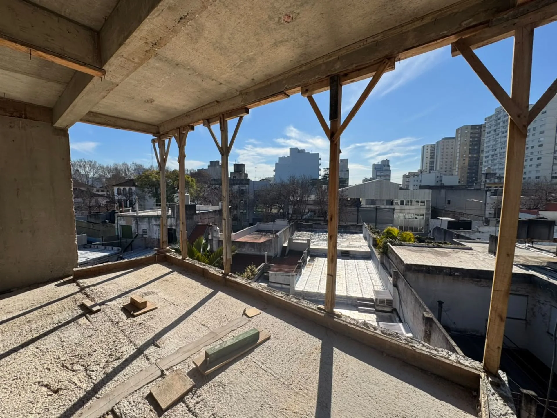VENTA DEPTO DOS AMBIENTES C/BALCON - MONTE CASTRO foto 4
