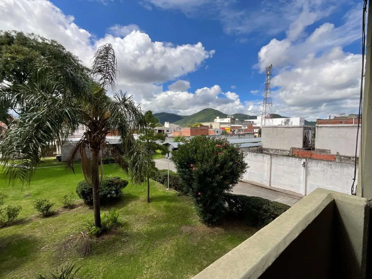 Venta departamento macro centro parque cochera foto 5