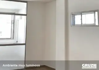 A Nuevo Impecable 2 Amb. 50 m² - Tribunales en 7° Piso - Superluminoso foto 4