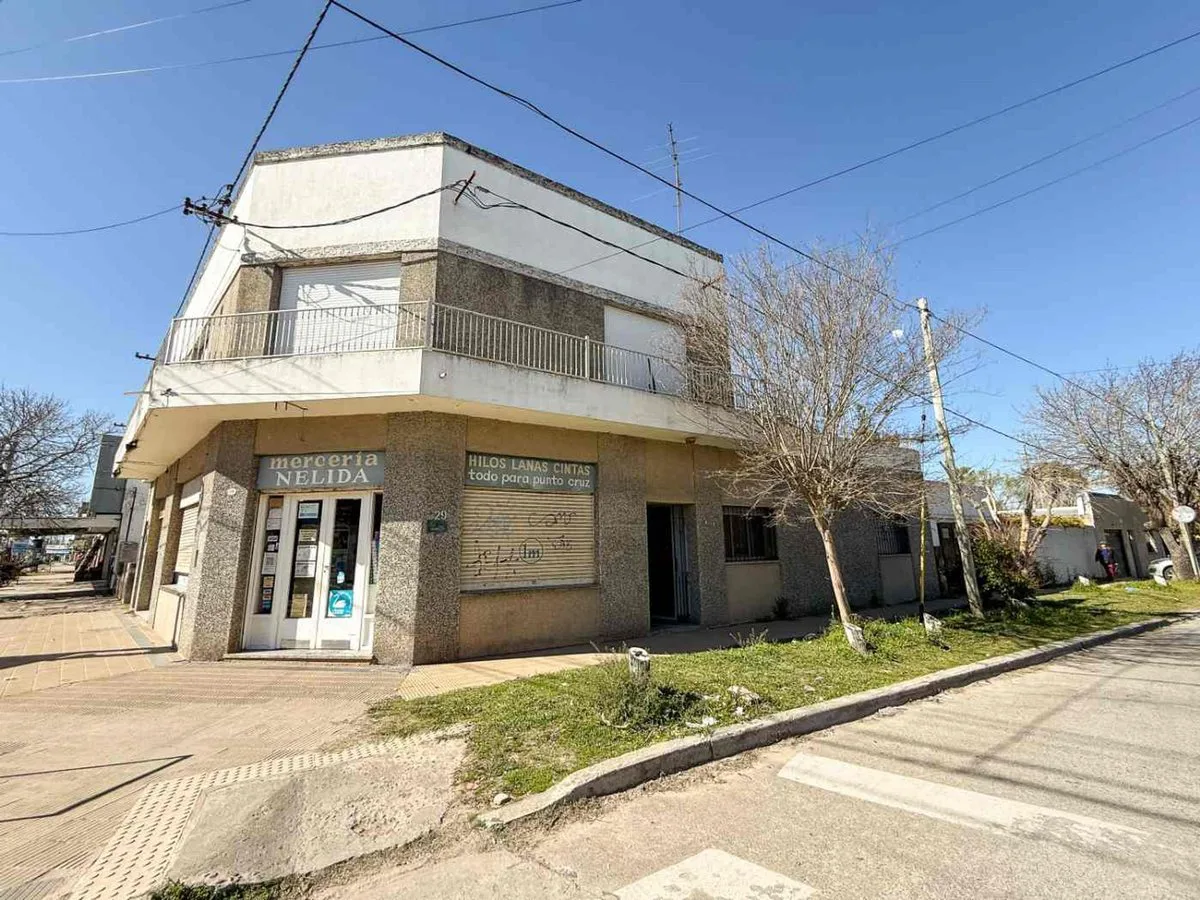 Casa 3 dormitorios en venta en Berisso foto 2
