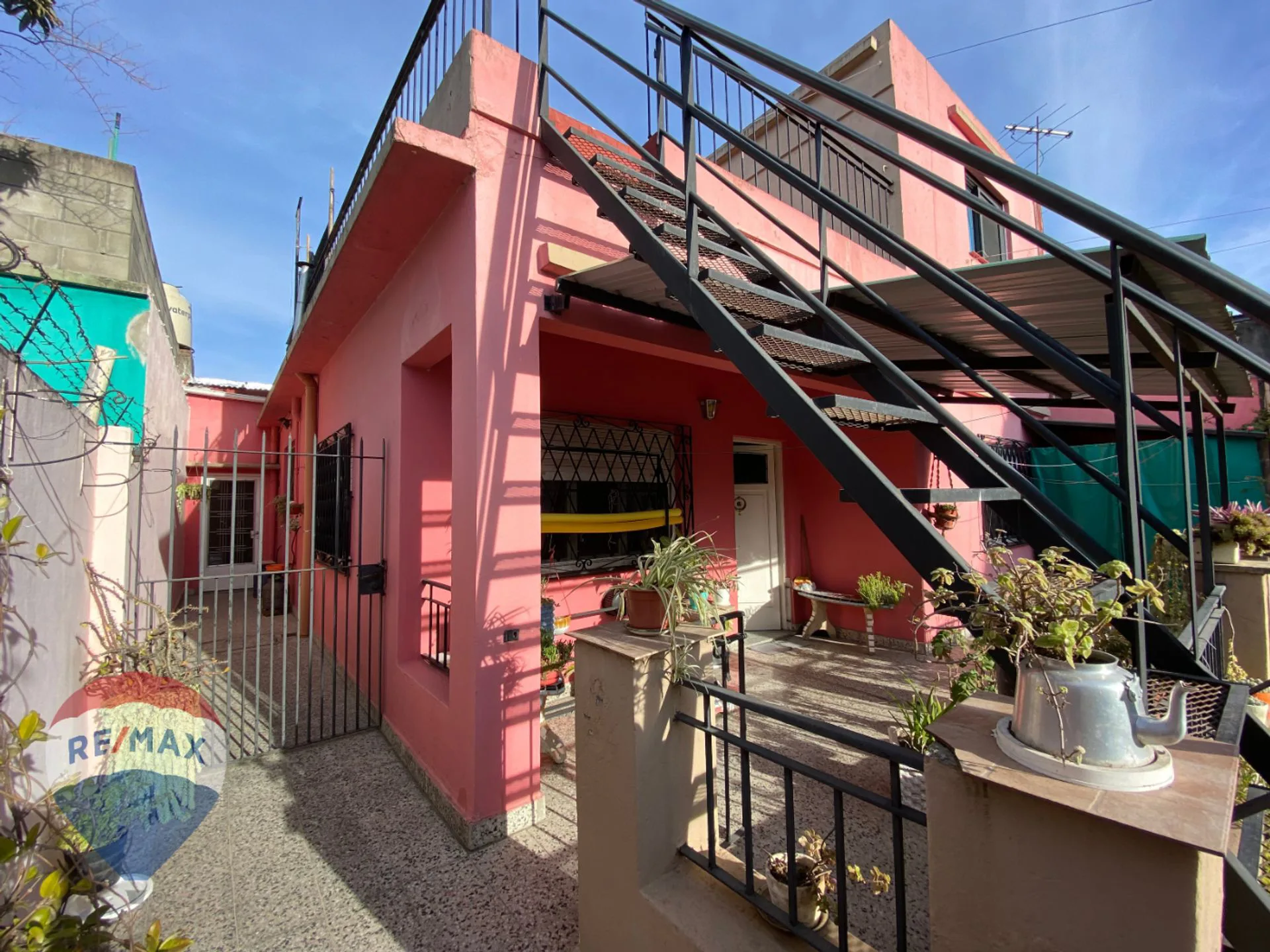VENTA CASA 3 AMB + 2 DEPTOS, VICTORIA foto 3