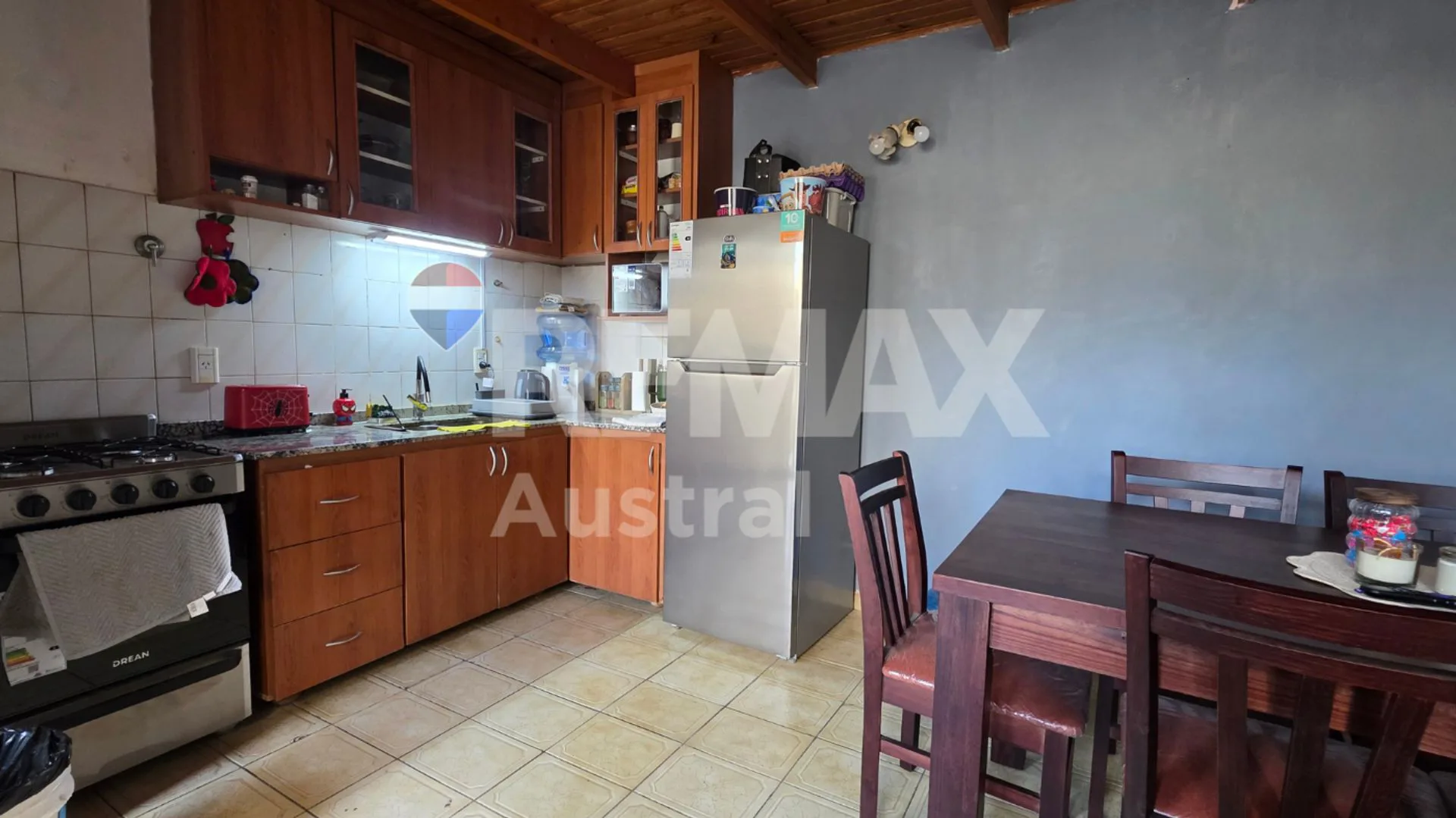 2 CASAS  AV. KENNEDY Y ROCA foto 4