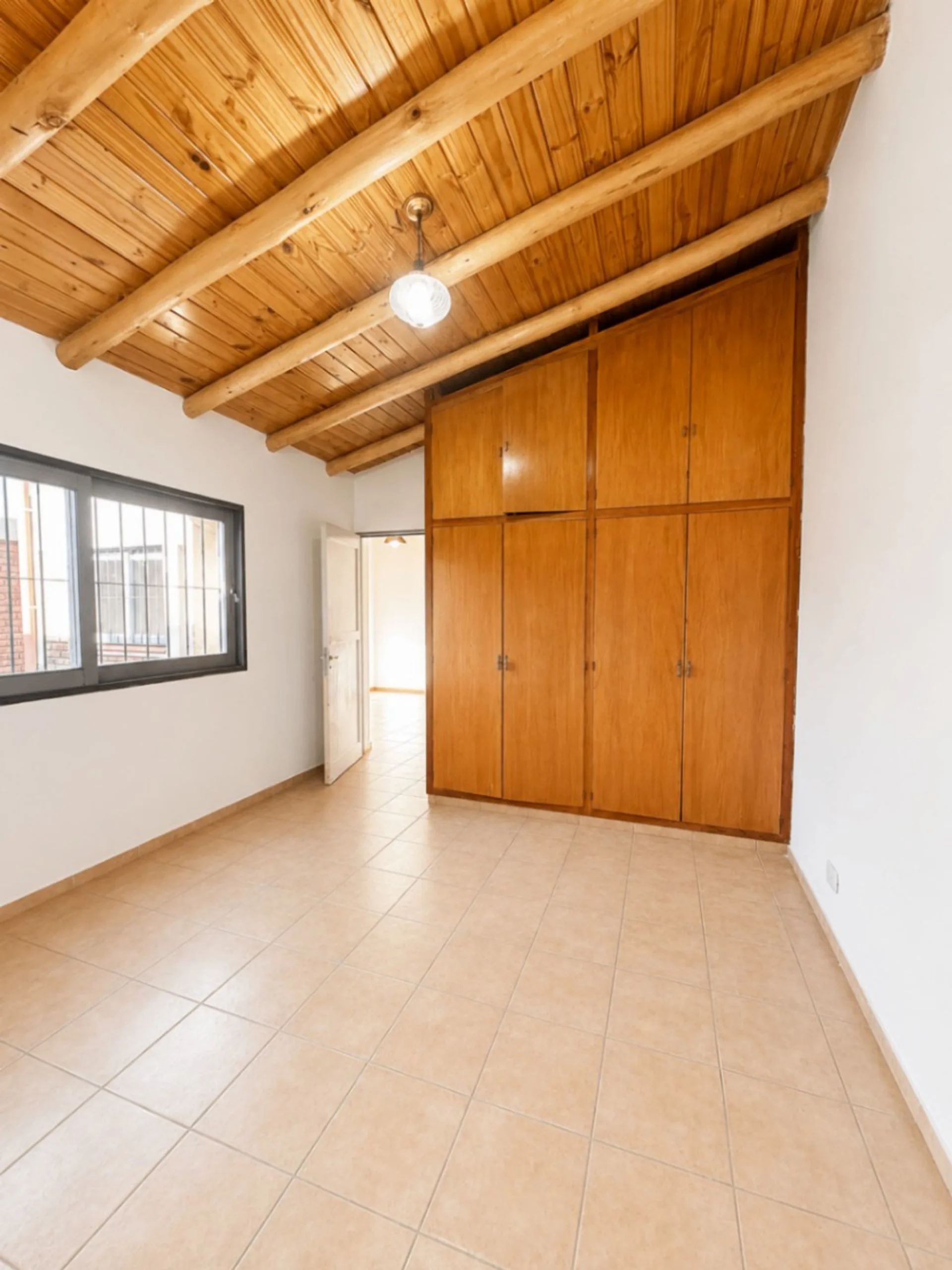 ALQUILER DE DEPARTAMENTO EN GODOY CRUZ foto 3
