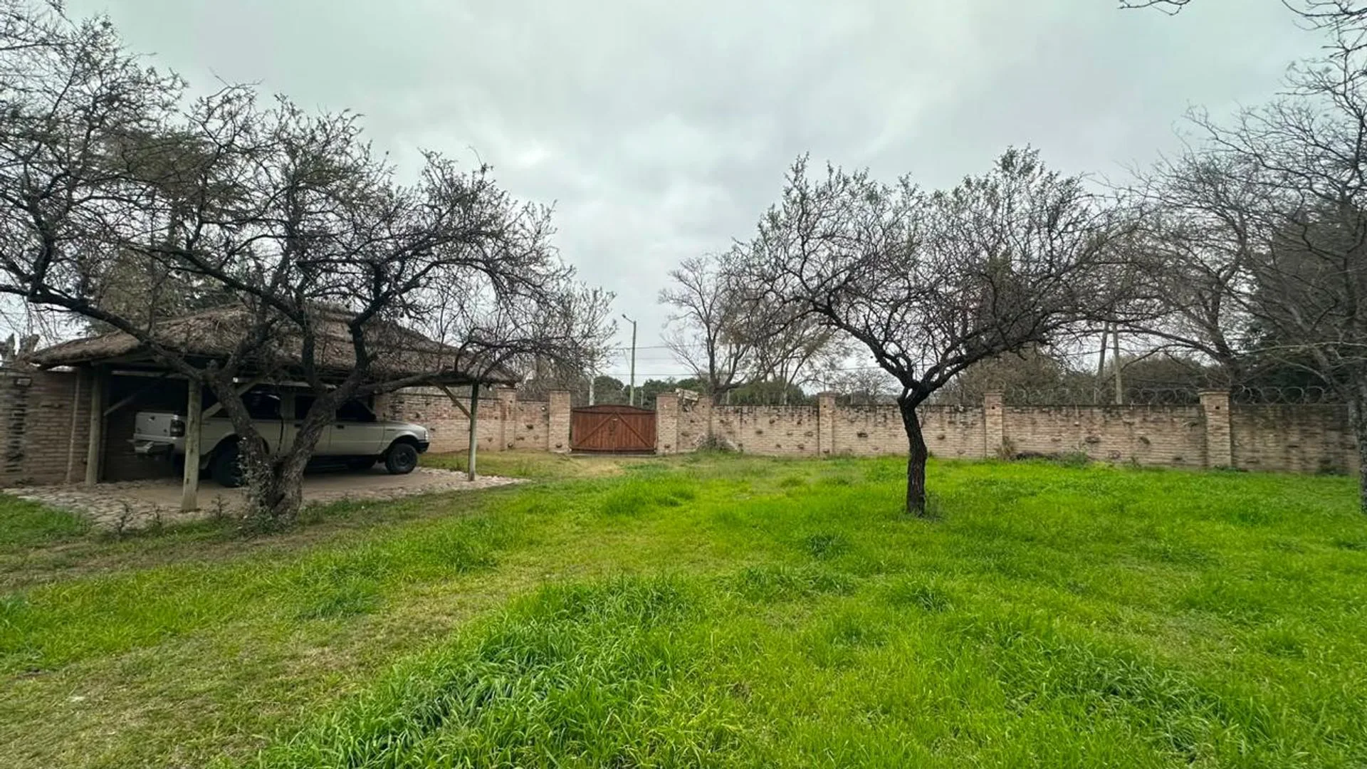 VENTA LOTE ESQUINA BARRIO VILLA RIVERA INDARTE foto 2