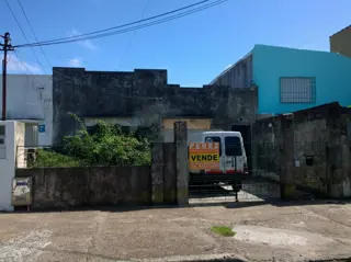 Lote de 8.66 x 34.06 mts. Apto para reciclar o construir foto 1