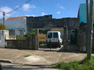 Lote de 8.66 x 34.06 mts. Apto para reciclar o construir foto 3