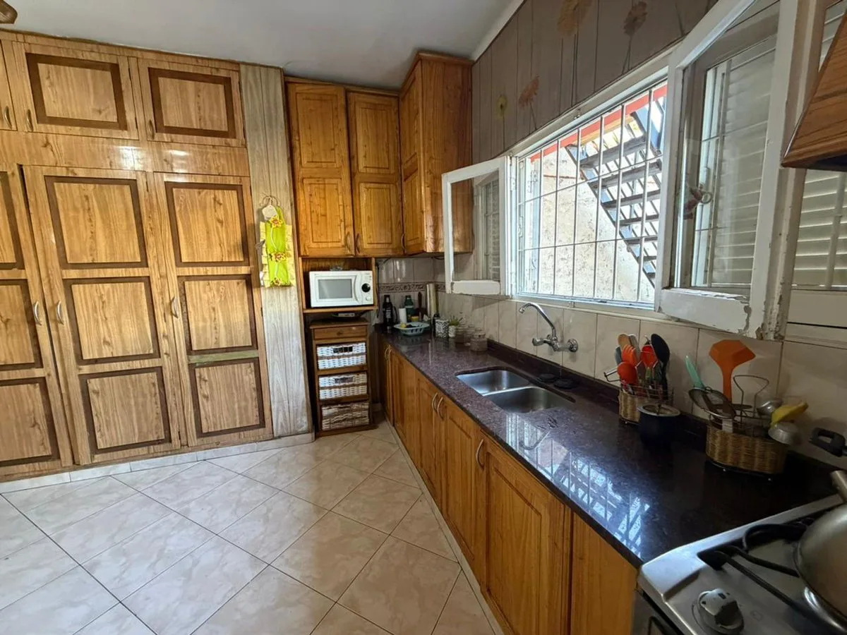 VENTA CASA+DPTO+PILETA CALLE SAN MARTIN LAS HERAS foto 4