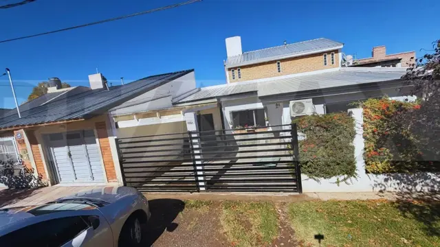 CASA EN VENTA B° LOS OLIVOS