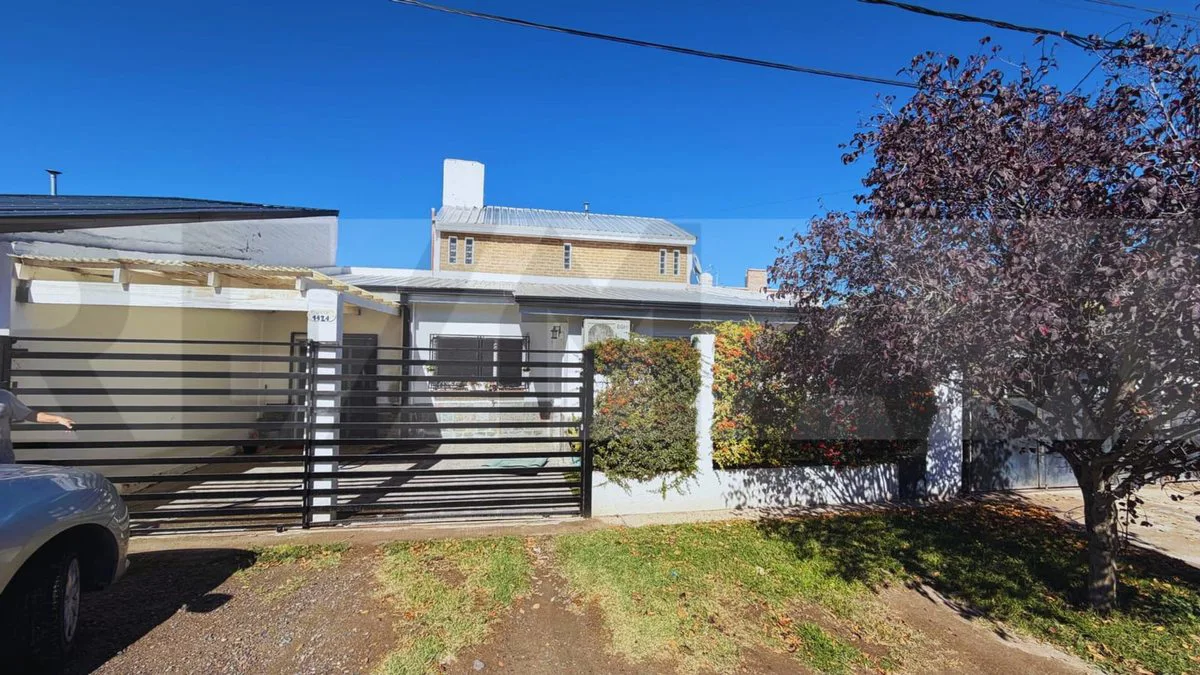 CASA EN VENTA B° LOS OLIVOS foto 2