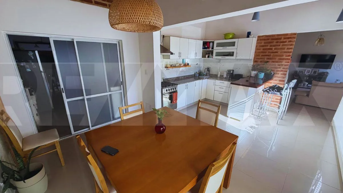 CASA EN VENTA B° LOS OLIVOS foto 4